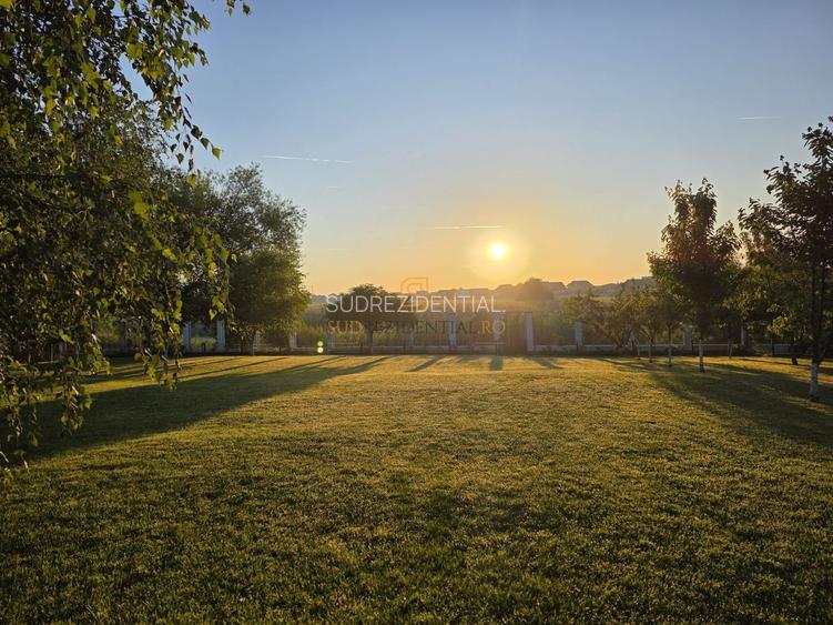 Resedinta spectaculoasa  – Vila exclusivista deschidere directa la lac - 37