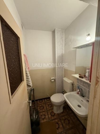 3 camere decomandat - etaj 1 - 80 mp - 2 bai- 124000 euro - 6