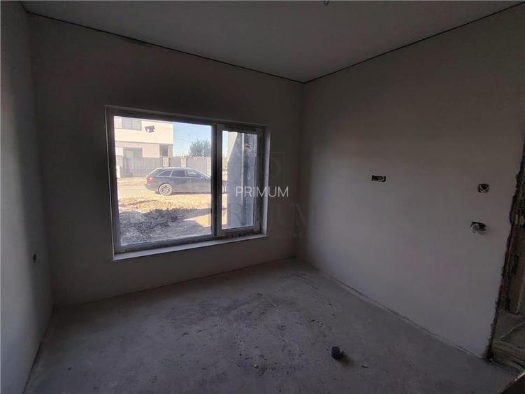 Duplex pe parter - 4 camere - zona buna - suprafete generoase - 10