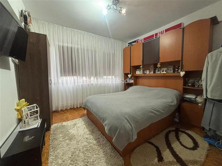 Apartament 4 camere de vanzare zona centrala Tulcea - 3