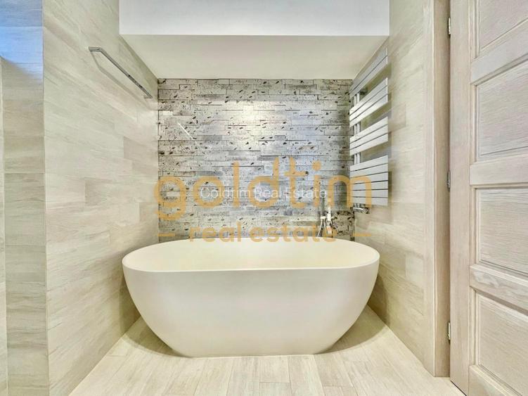 CASA INDIVIDUALA/SUPERBA/PIPERA/EROU IANCU NICOLAE/PISCINA/CURTE GENEROASA - 43