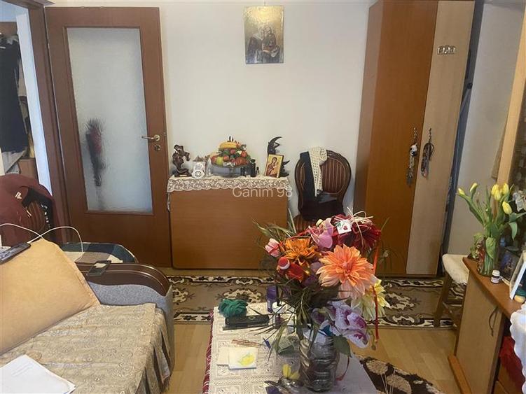 Apartament 2 camere , cartier Sud, et 3 4, renovat - 4