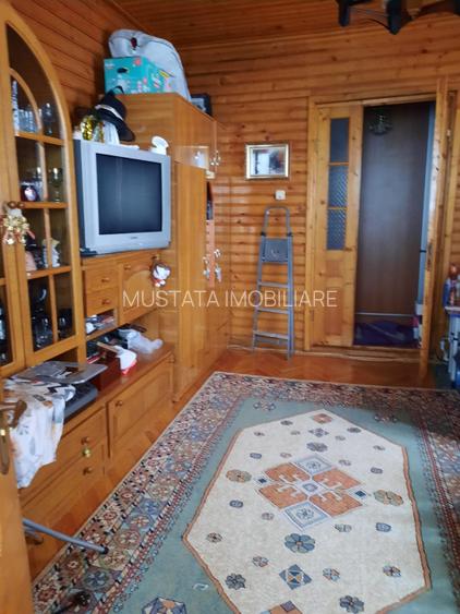 Casa cu spatiu comercial, Ultracentral. P+1+M - 5