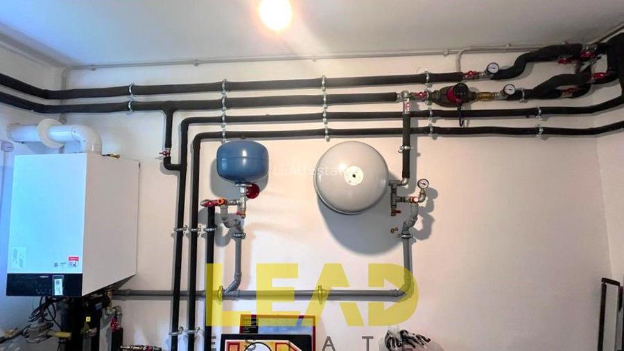 Casa renovata complet! 210 mp utili pe teren de 548 mp! - 24