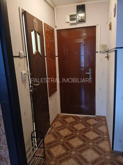 Garsoniera Tractorul mobilata-utilata 300 Euro - 8