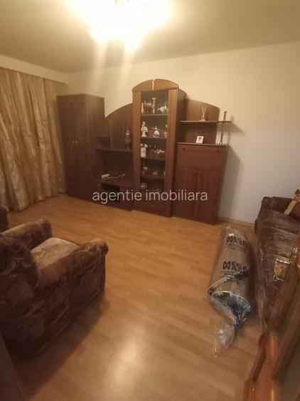 Apartament doua camere cu centrala gaze  zona Far-Abator - 6
