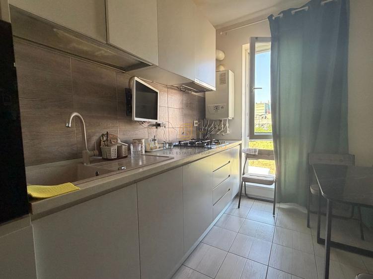 Confort și Eleganță: Apartament 3 Camere în Inima Sectorului 4