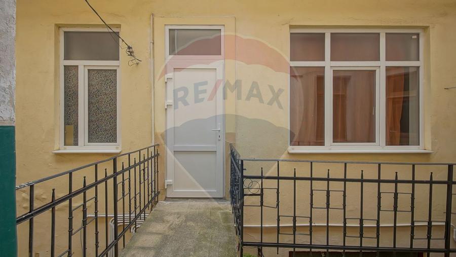 Apartament 3 camere si două băi, Str Republicii, Centrul Istoric