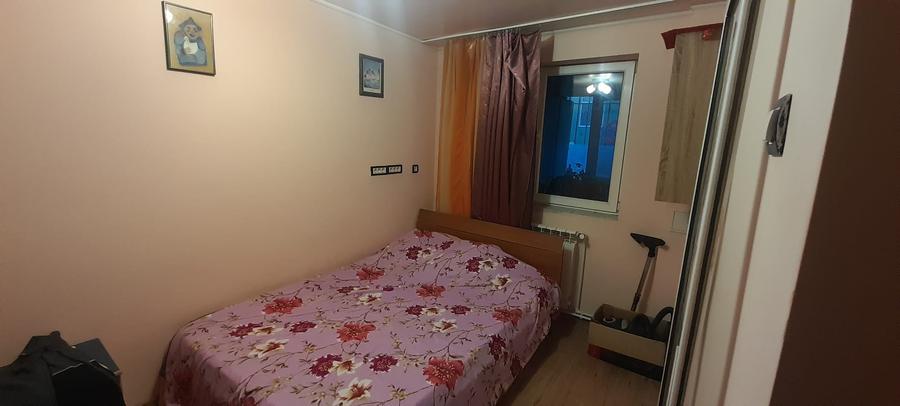 Apartament cu 3 camere, semidecomandat, situat la parter, în zona Tomis Nord