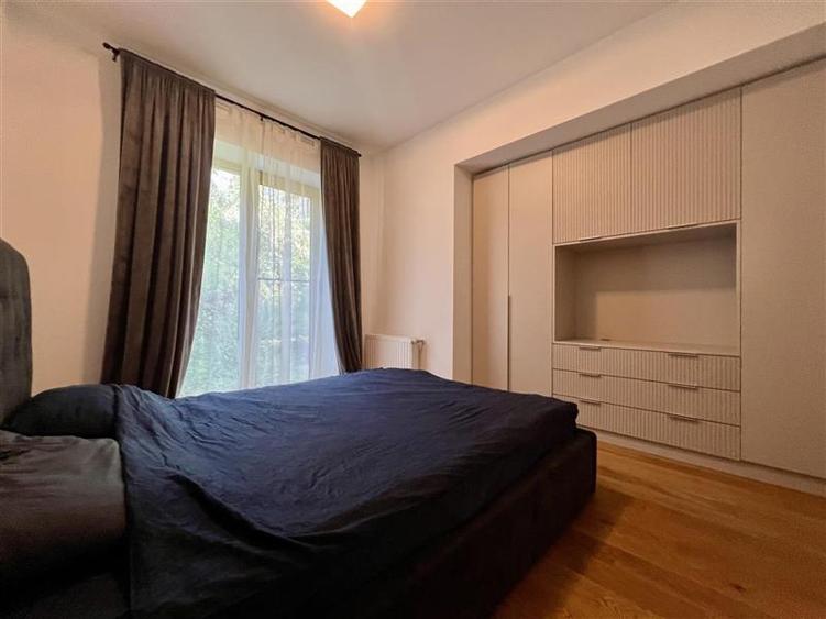 Apartament modern 2 camere II Curte proprie II Loc parcare suberan