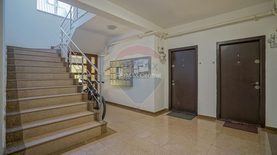 Apartament spațios, terasă proprie, Tractorul, Brașov - 27