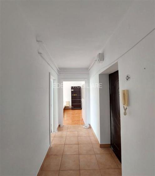 Comision 0! 2 camere Piata Mihai Viteazu Cluj-Napoca - 3