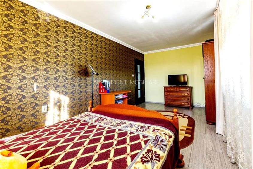 Vila luminoasa, gradina, priveliste panoramica spre munti, Harman, Brasov - 29