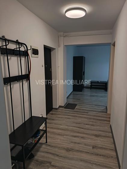 2 camere pentru Ucraina // Parcare // Inchiriere minim 3 luni - 12