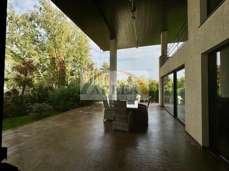 Vila lux de vanzare in cel mai dorit complex din Erou Iancu Nicolae-locatie rara - 39