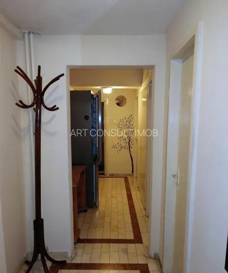 Universitate | 3 Camere | Decomandat | Centrala de bloc | Balcon - 4