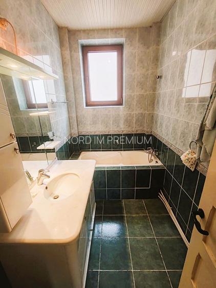 Un superb apartament 3 camere zona centrala - 13