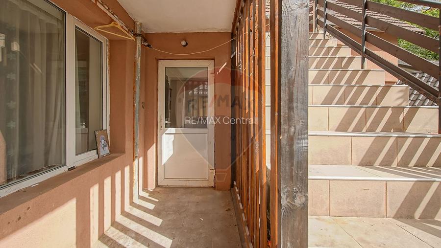 CASĂ INDIVIDUALĂ ÎN SCHEI    STRADA PIATRA MARE - 4