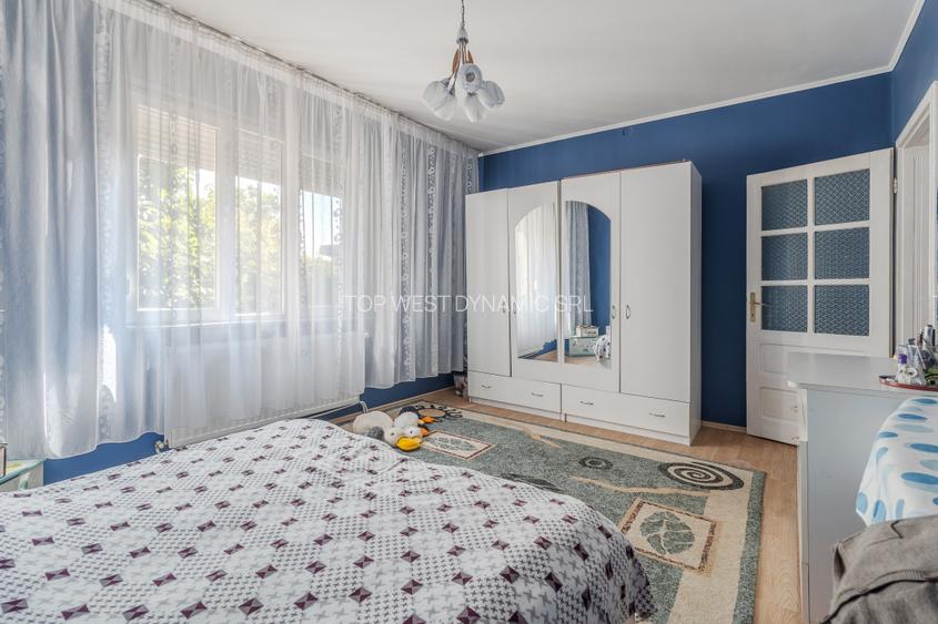 Casă spațioasă P+E, Santăul Mic com. Bors - 11