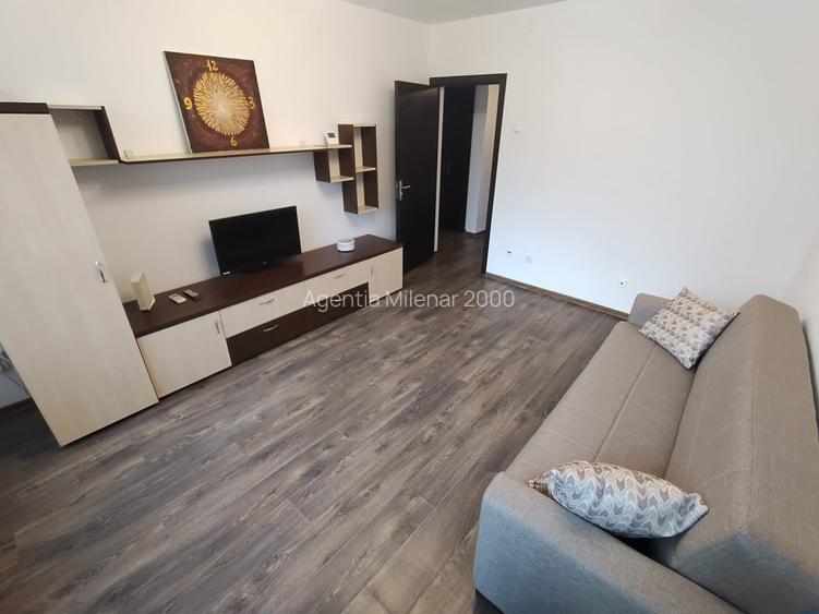 Lângă facultatea Medicină si Punctele Cardinale-pe frumosul bulevard TakeIonescu - 2