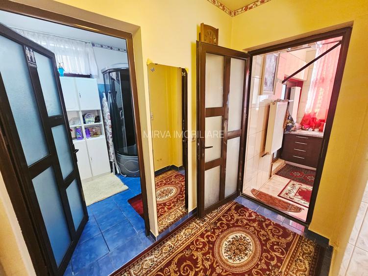 Casă spațioasă cu 9 camere în Strejnicu – pentru locuință, birouri - 39