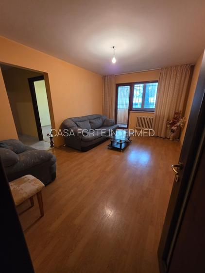 Apartament 3 Camere Tomis Nord - Zona Rustic 110000 euro - 3