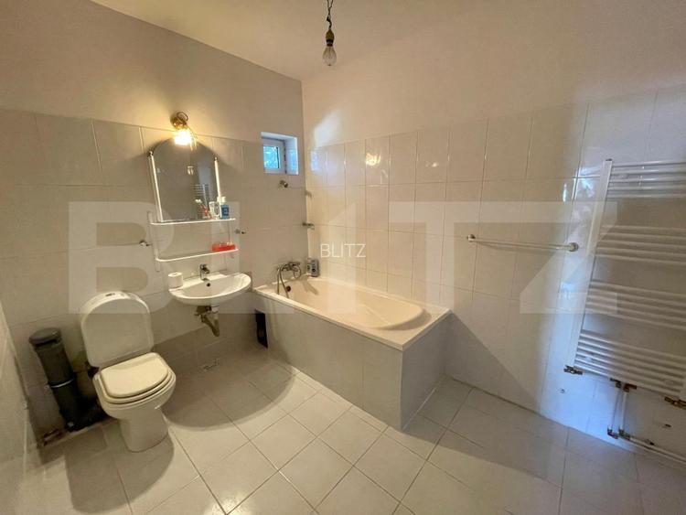 Casa de 311 mp utili, 3 nivele, 862 mp teren, zona Bucium - 4