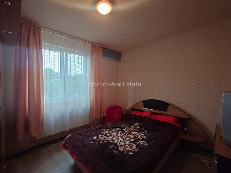 Apartament 3 camere Brad - 11