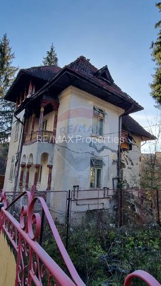 Casă / Vilă interbelica de vanzare +teren,Predeal - 3