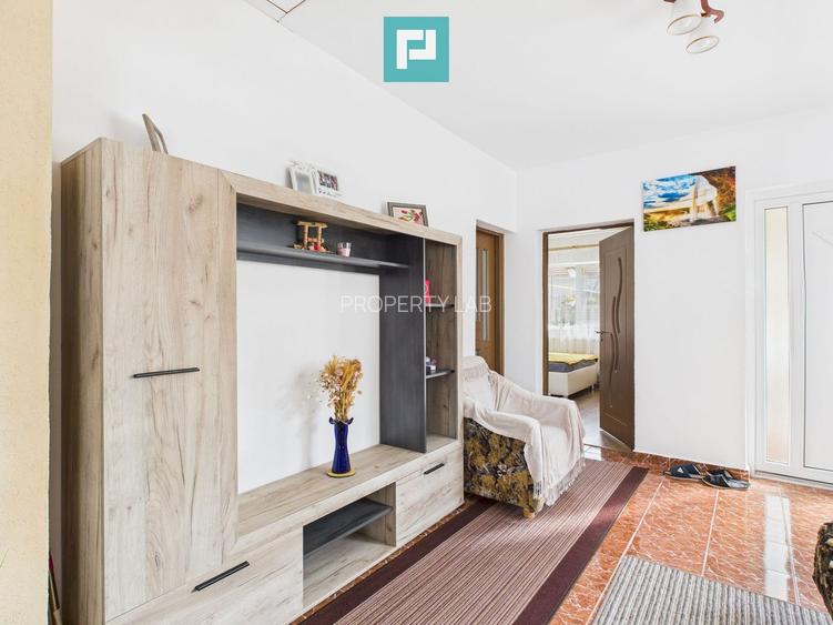 Casă cu 3 camere și teren generos, Pâncota - 2