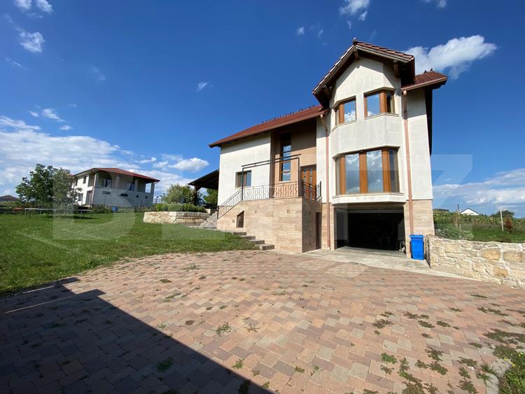 Casa spatioasa cu teren generos de 1600 mp, ideala pentru locuinta sau investiti - 3