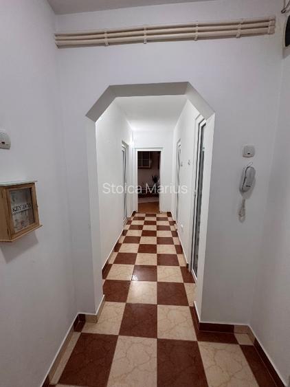 Apartament decomandat 2 camere de închiriat – Luica 45, Sector 4,  - 6