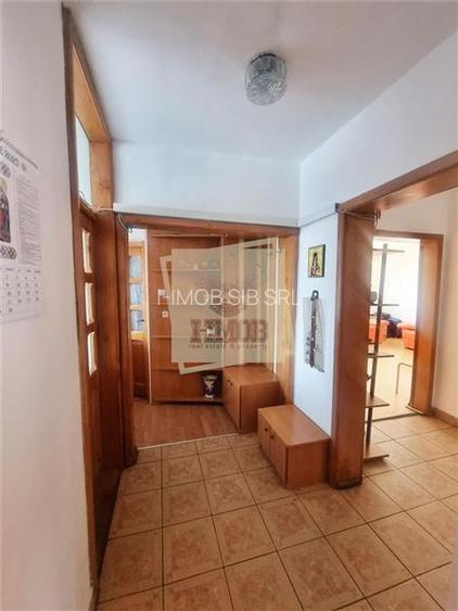 Apartament 3 camere 2 bai cu balcon in zona Terezian - 4