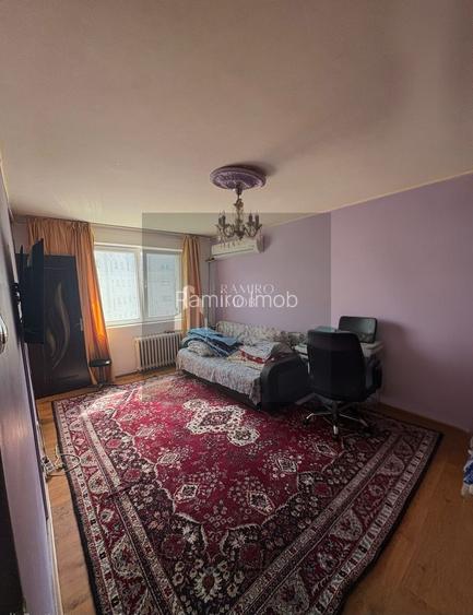 2 camere decomandat 3 minute METROU  Aparatorii Patriei - 2