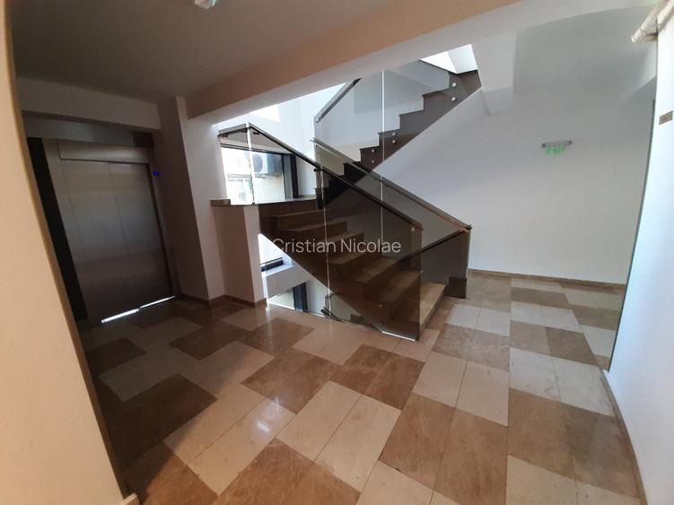 Apartament 2 camere bloc LUX cu piscina ponton vila Sophia 2 Mamaia Constanta - 11