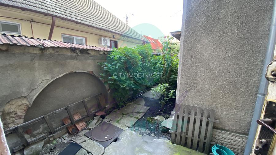 Parter de vila cu mică curte, Piața Alba Iulia - 11