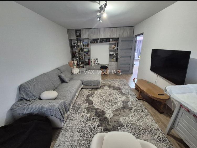 Ap decomandat 4 camere , 2 bai si 2 balcoane-zona Colentina bloc 1986 - 5