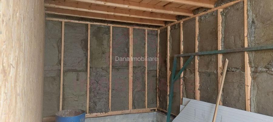 CASĂ INDIVIDUALĂ LA GRI 4CAMERE \RUSCA MONTANĂ \JUD.CS - 10