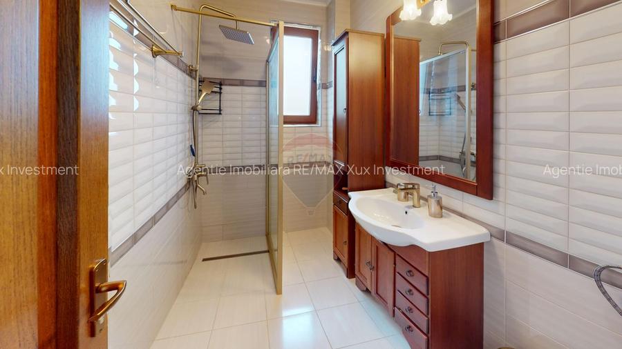 Casă / Vilă de Lux cu 5 camere de vânzare - 7