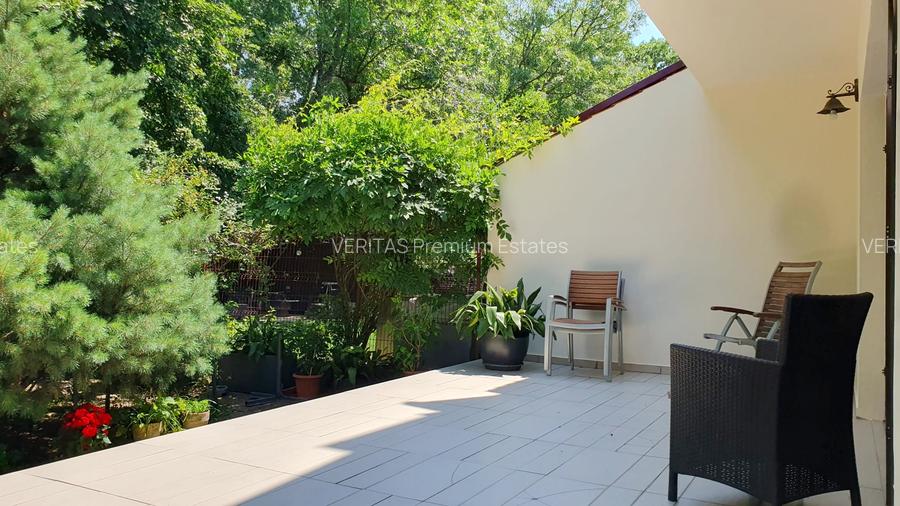 Casa superba langa padurea Baneasa, liceul Francez, metrou Paris, curte proprie - 4