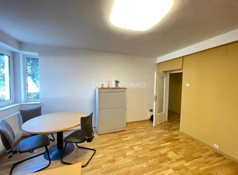 Cazino - Hotel Palace, spatiu ideal birouri, 90 mp., 5 camere. - 5