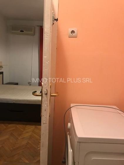 Romana ASE mobilata 320 euro Piata Romana Tel.:0724661884 - 8