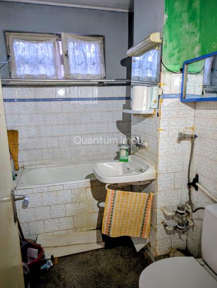 REZERVAT - Vânzare apartament 2 camere zona Nord, etaj 2, 55mp, bloc din beton - 7