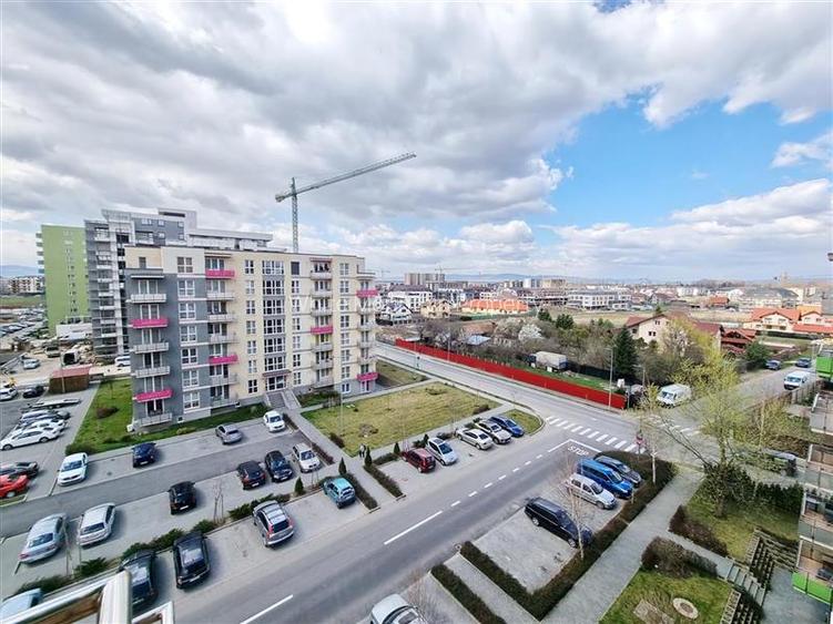 Apartament primitor cu 2 camere de inchiriat in Avantgarden Tractorul - 33