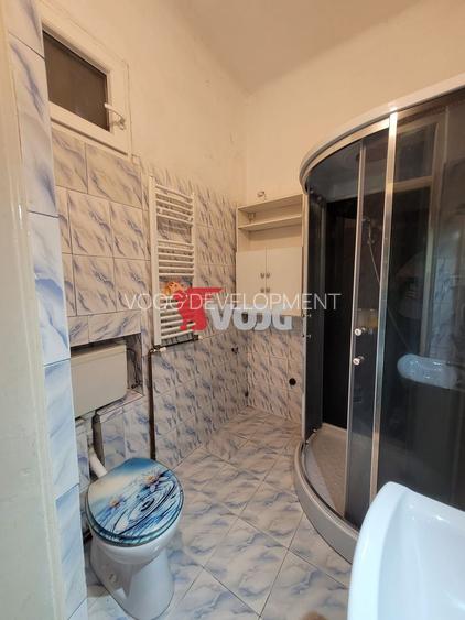 Casă cu 5 Apartamente de Vânzare – Lângă Piața Traian - 4