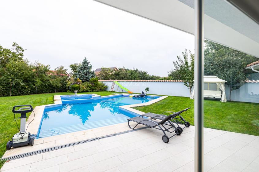 In dulcele stil mediteranean - casa de lux cu accente contemporane - 34