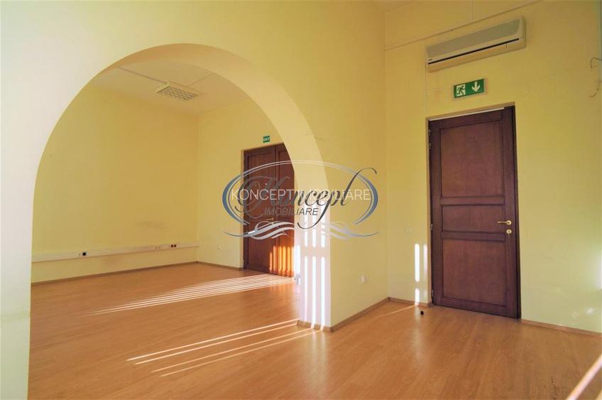 Vila interbelica in Piata Muzeului - 5