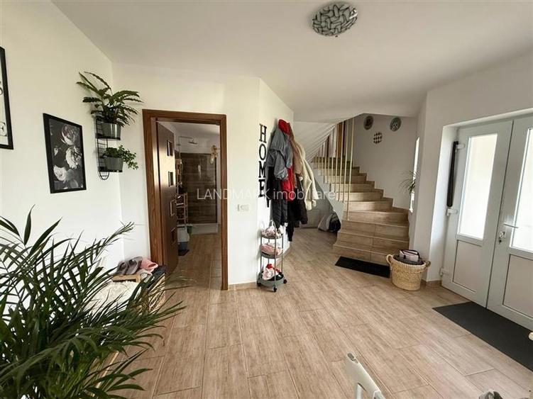 CASA individuala cu garaj, 5 camere, 3 bai Dumbravita zona lac Macilor - 5