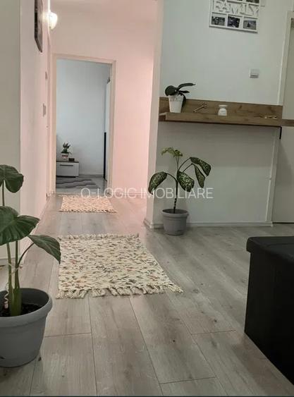 Apartament 3 camere renovat zona Craiter - 2