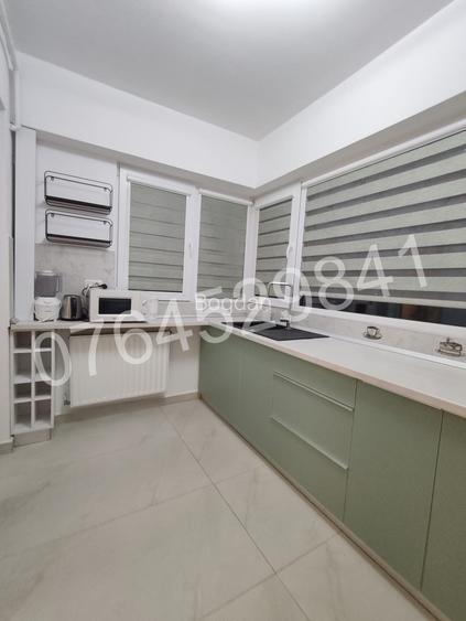 Apt. 2 cam. Central Address ,bloc 2022 zona 13 Septembrie-Rahova,Str. Nasaud 77 - 9